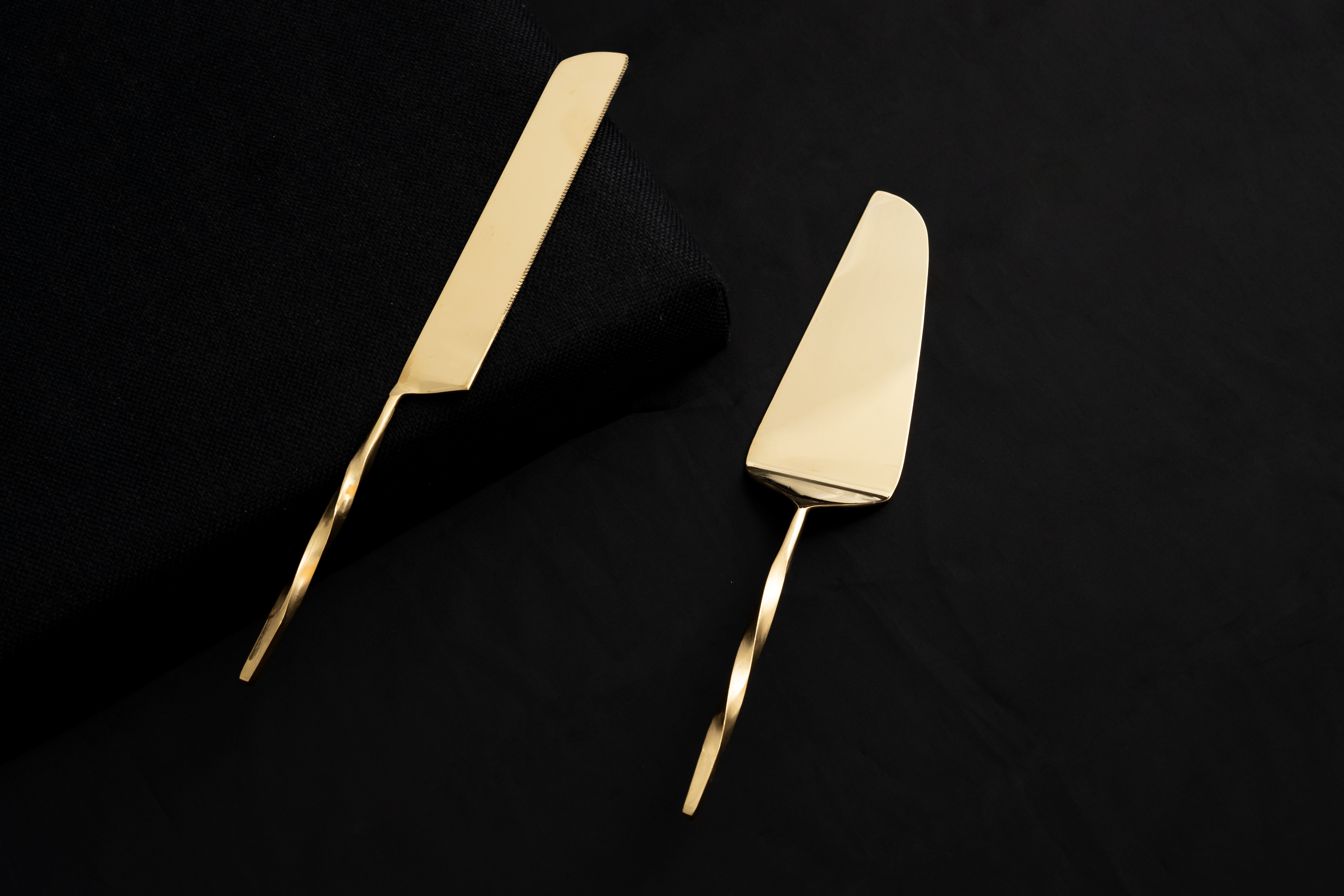 3002300304 Allettare Twisted Handle Cake Knife - Chp Gold Shiny  