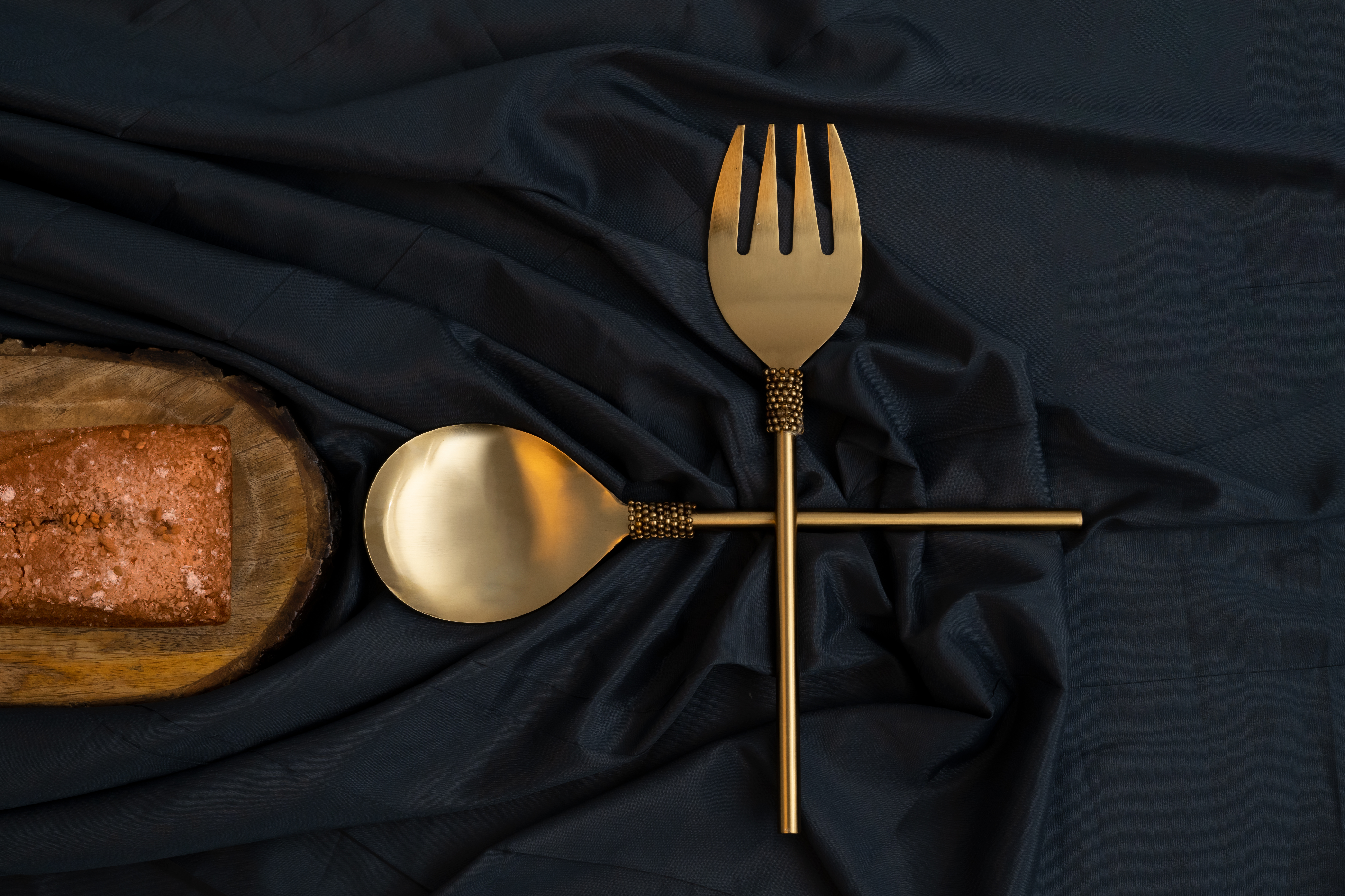 3002300401 Sole Golden Pearls Serving Spoon - Brass Gold Matte  